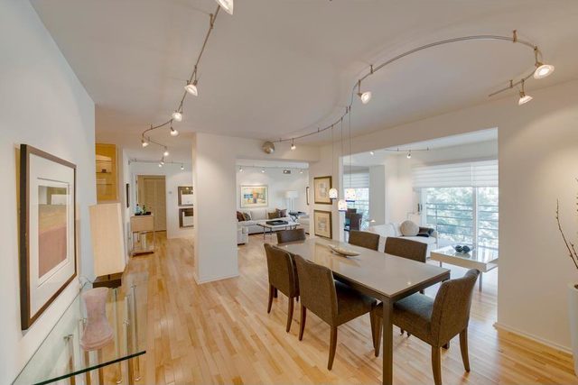 1200 Nicollet Mall #405 Minneapolis, MN 55403 1200 Nicollet Mall #405 Minneapolis, MN 55403