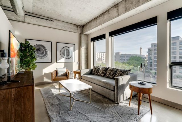 728 North 3rd Street #407 Minneapolis, MN 55401 728 North 3rd Street #407 Minneapolis, MN 55401