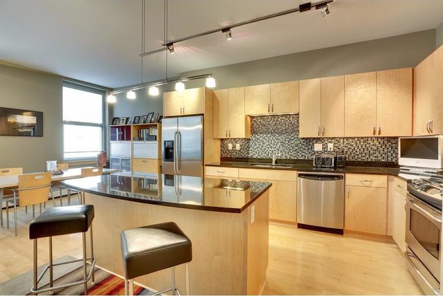 215 10th Avenue South #231 Minneapolis, MN 55415 215 10th Avenue South #231 Minneapolis, MN 55415