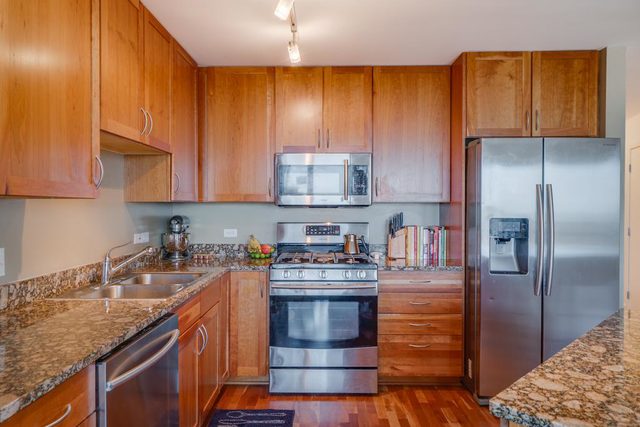 929 Portland Avenue #2308 Minneapolis, MN 55404 929 Portland Avenue #2308 Minneapolis, MN 55404