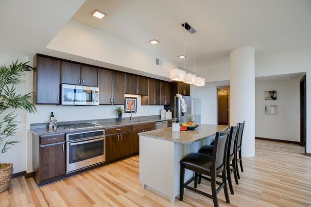 740 Portland Avenue #1103 Minneapolis, MN 55415 740 Portland Avenue #1103 Minneapolis, MN 55415