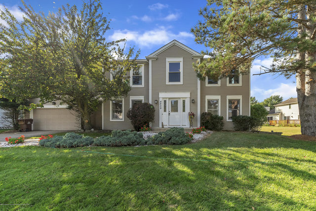 4459 Hickorywood Okemos, MI 48864 4459 Hickorywood Okemos, MI 48864